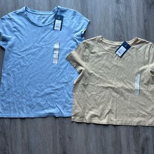 Women's Universal Thread T-Shirts NWT